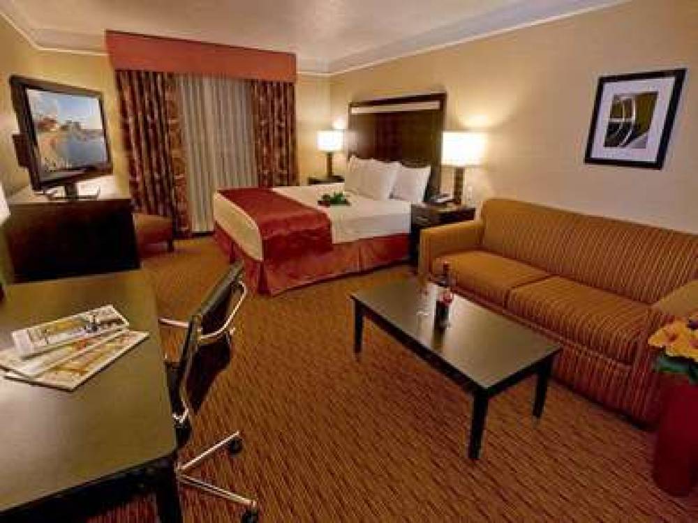 La Quinta Inn & Suites OKC North - Quail Springs 6