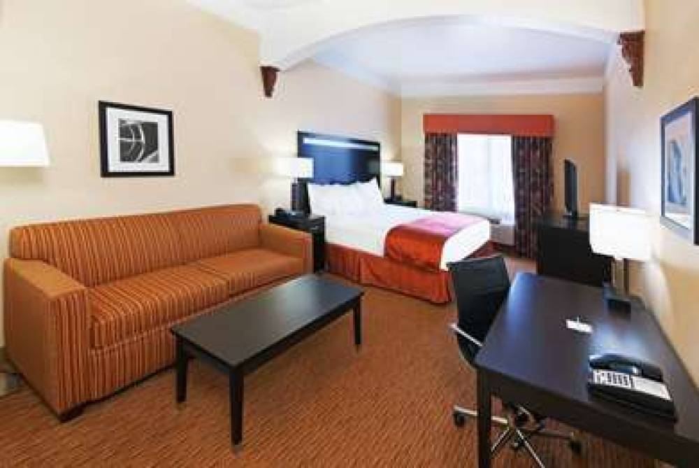 La Quinta Inn & Suites OKC North - Quail Springs 7