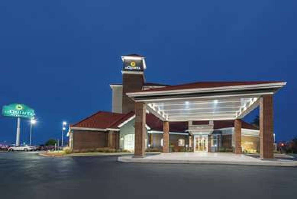 La Quinta Inn & Suites Oklahoma City - NW Expwy 6