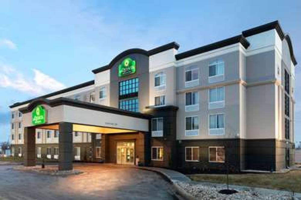 La Quinta Inn & Suites Omaha Airport Downtown 1