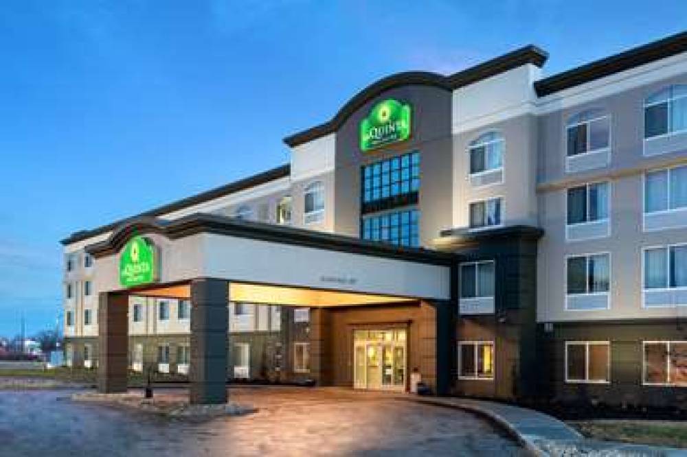 La Quinta Inn & Suites Omaha Airport Downtown 2