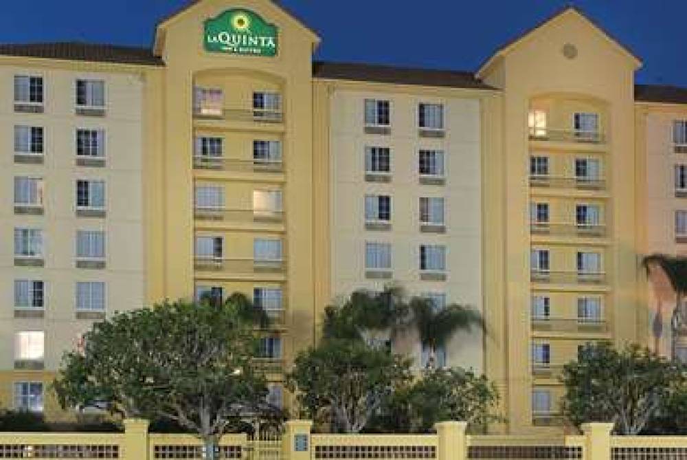 La Quinta Inn & Suites Ontario Airport 1