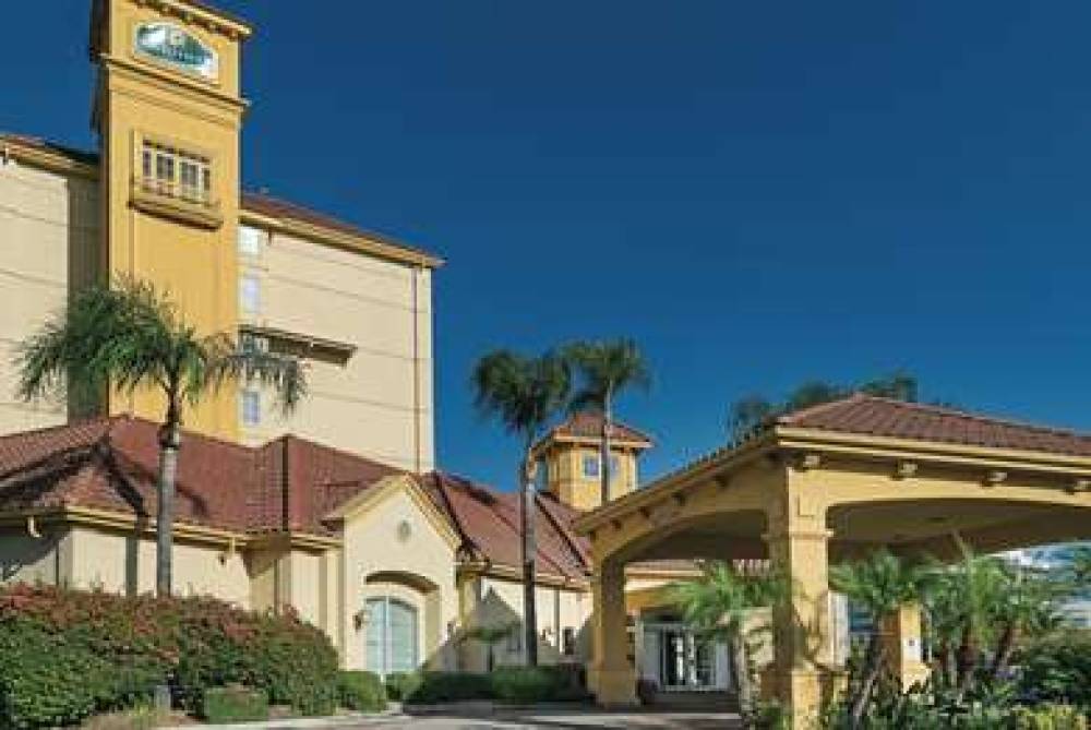 La Quinta Inn & Suites Ontario Airport 4