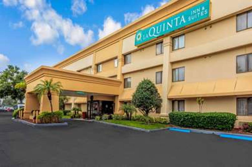 La Quinta Inn & Suites Orlando South 2