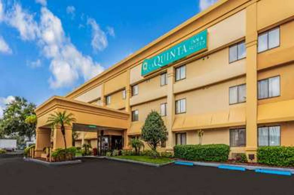 La Quinta Inn & Suites Orlando South 1