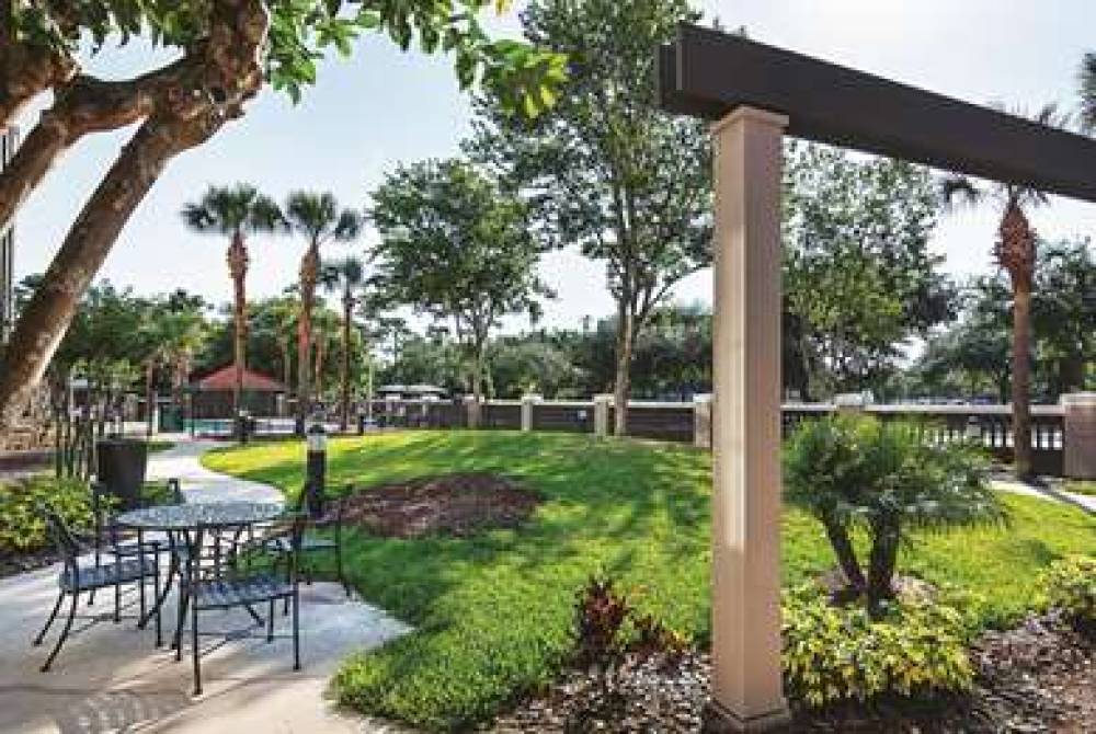La Quinta Inn & Suites Orlando Ucf