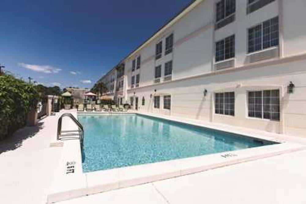 La Quinta Inn & Suites Panama City Beach 8