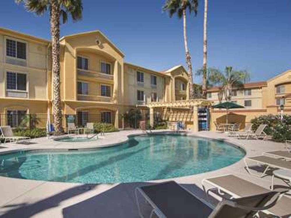 La Quinta Inn & Suites Phoenix Scottsdale 5