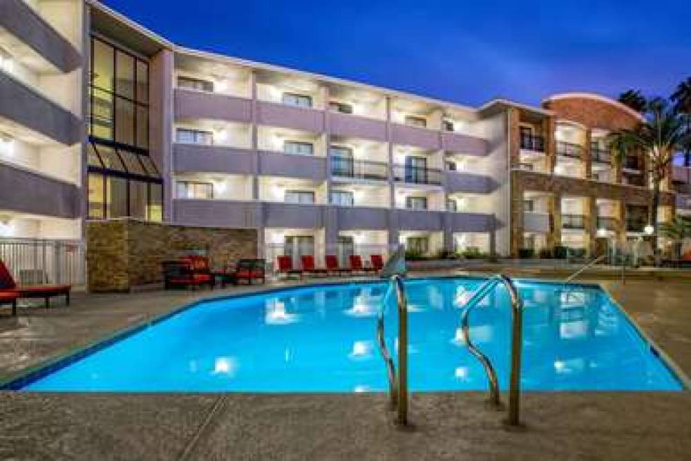 La Quinta Inn & Suites Pomona - Cal Poly 9