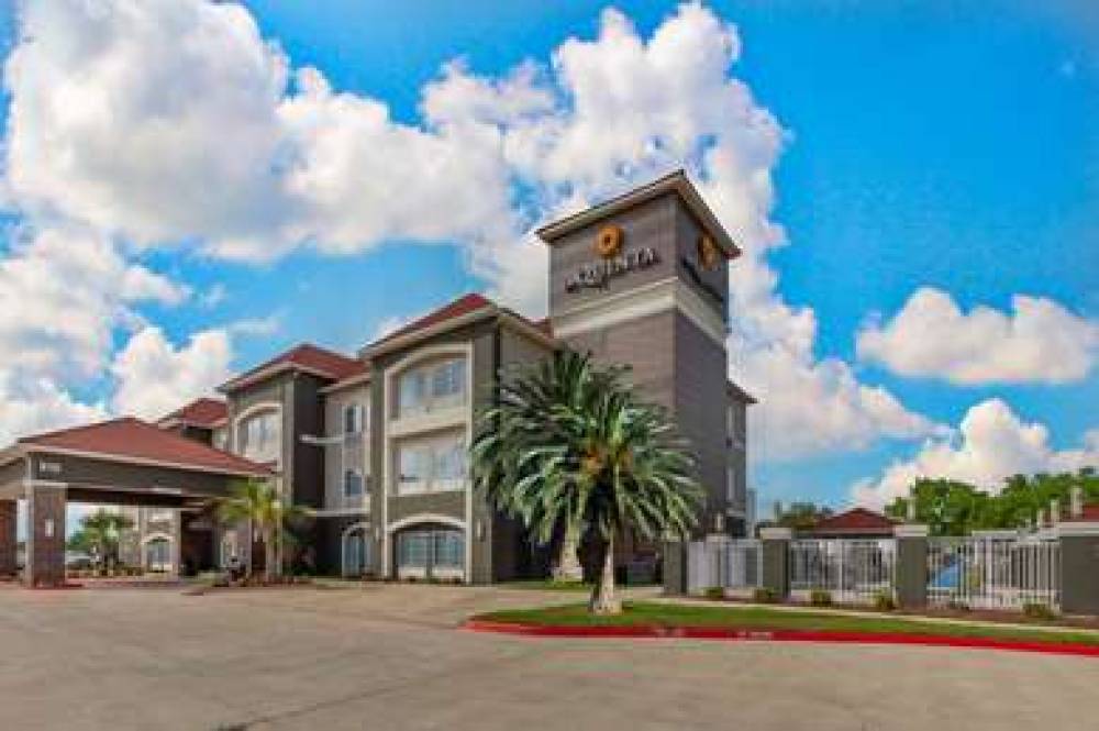 La Quinta Inn & Suites Port Lavaca 2