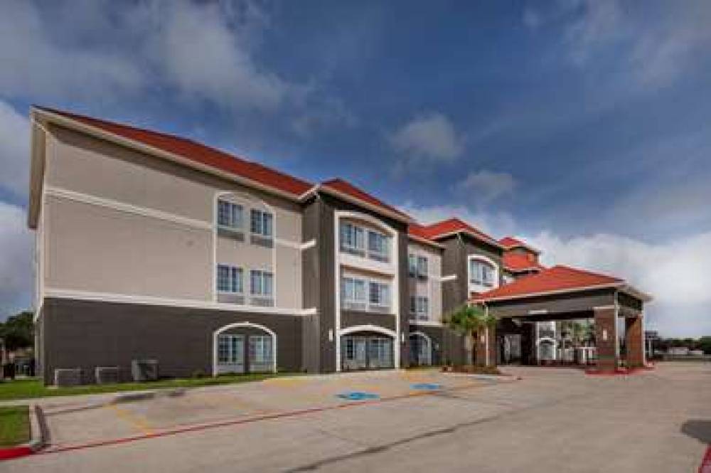 La Quinta Inn & Suites Port Lavaca 1