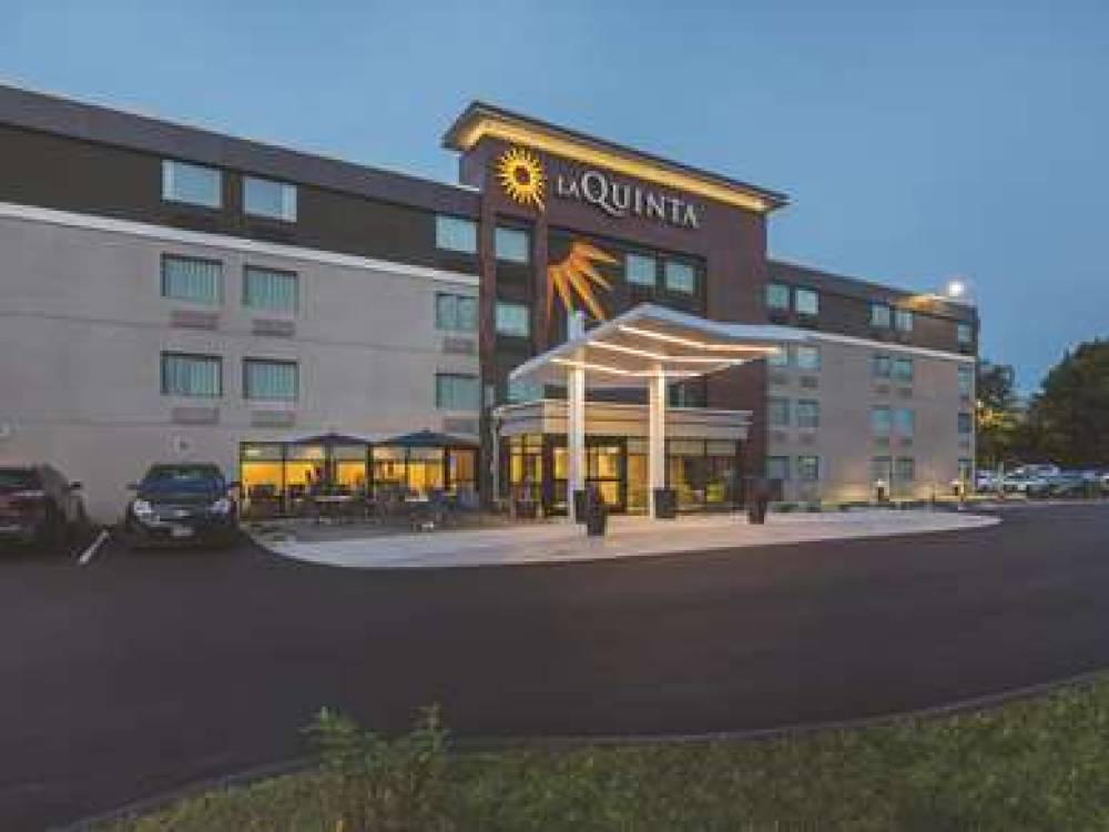 La Quinta Inn & Suites Portland 3