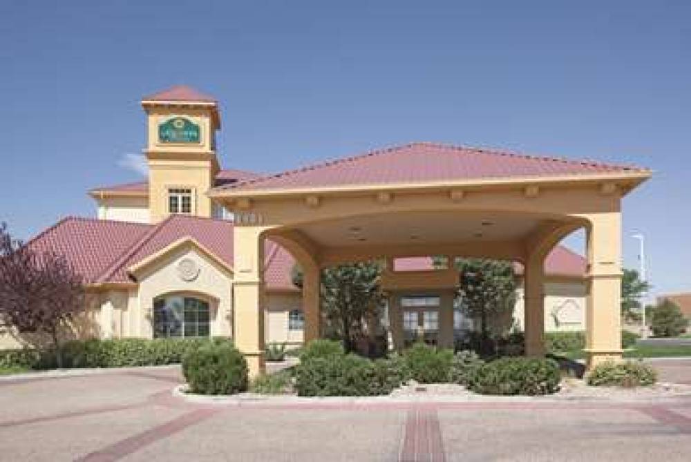 La Quinta Inn & Suites Pueblo 4