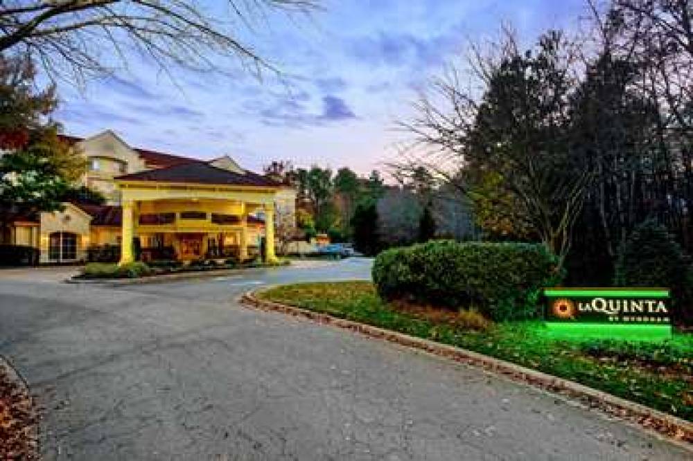 La Quinta Inn & Suites Raleigh Crabtree 3