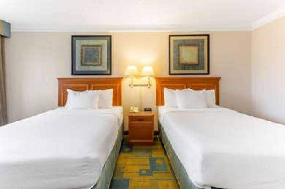 La Quinta Inn & Suites Redding 8