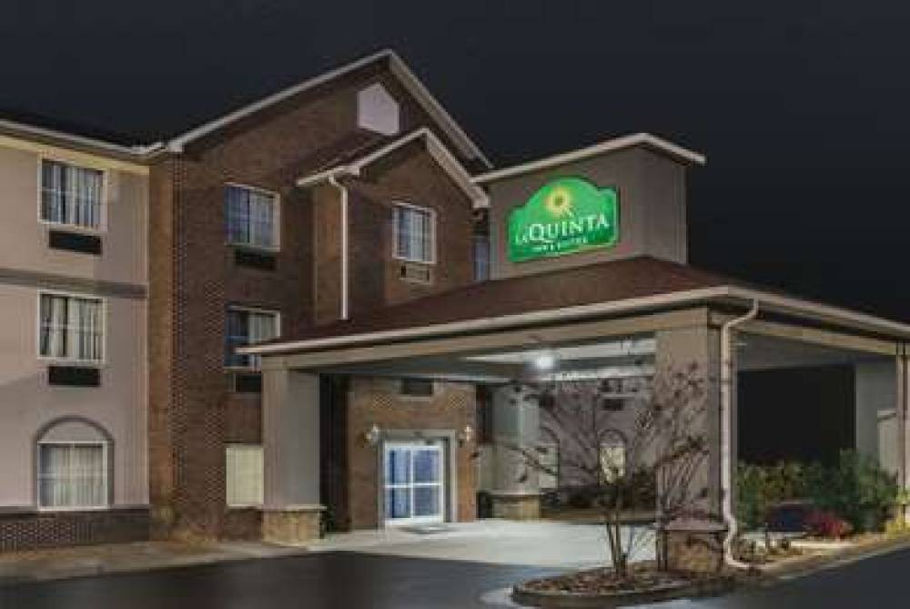 La Quinta Inn & Suites Rome 2