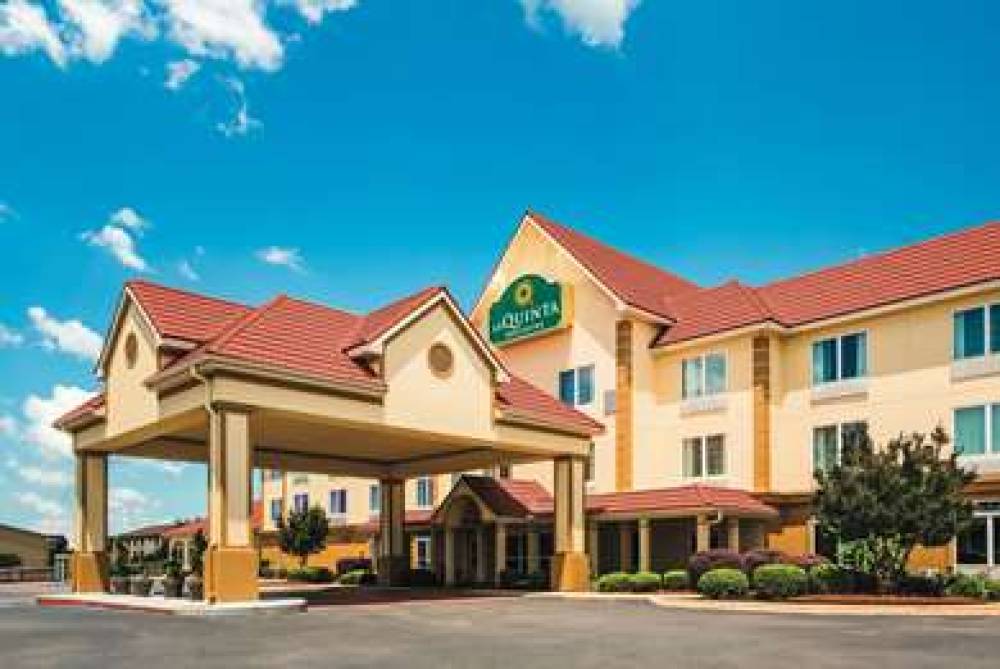 La Quinta Inn & Suites Russellville 1