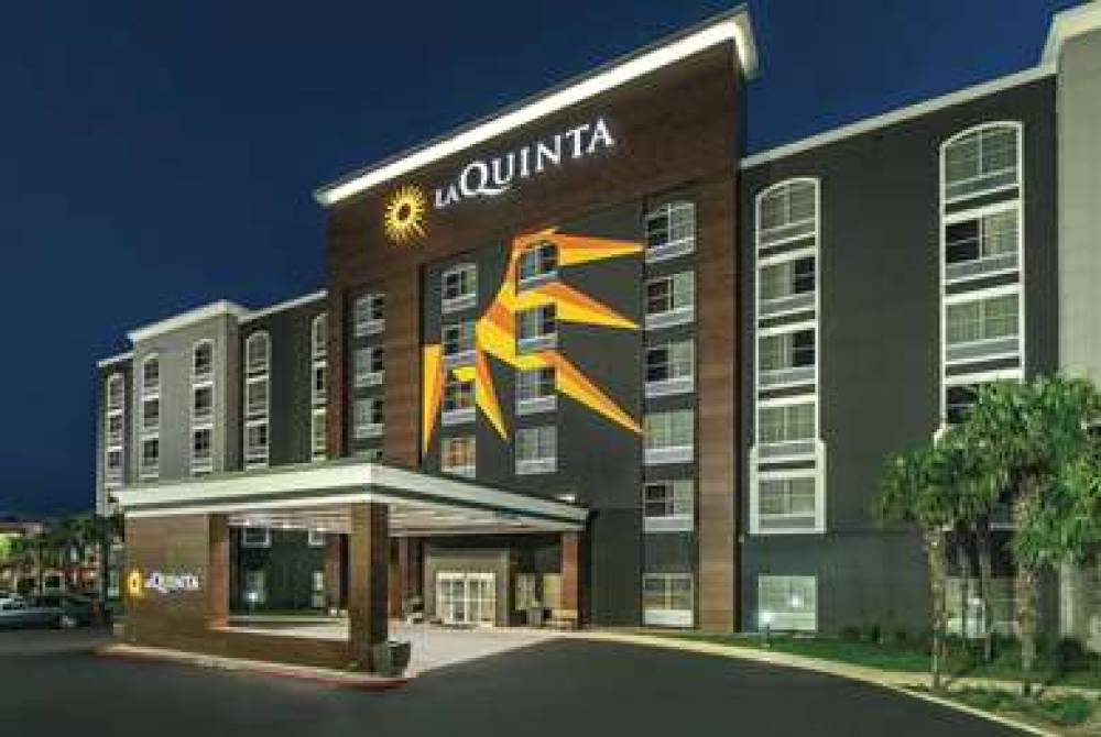 La Quinta Inn & Suites San Antonio Downtown 5