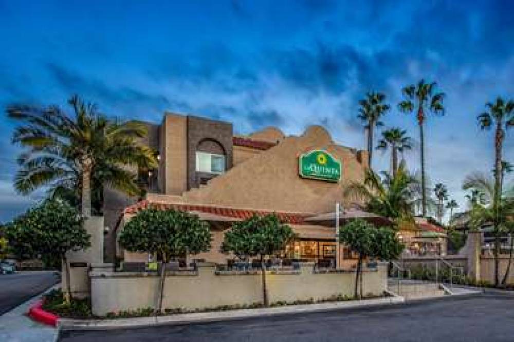 La Quinta Inn & Suites San Diego Carlsbad 2