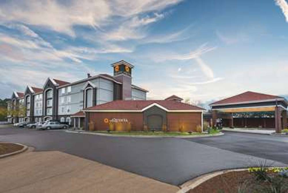 La Quinta Inn & Suites Shreveport Airport 6