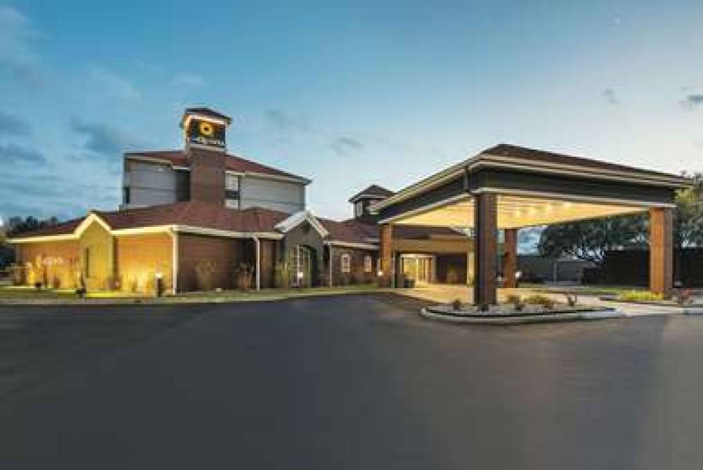 La Quinta Inn & Suites Shreveport Airport 5