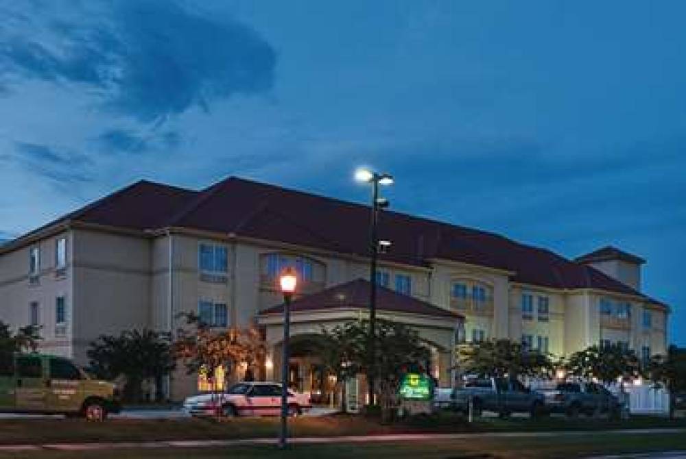 La Quinta Inn & Suites Slidell - North Shore Area 1