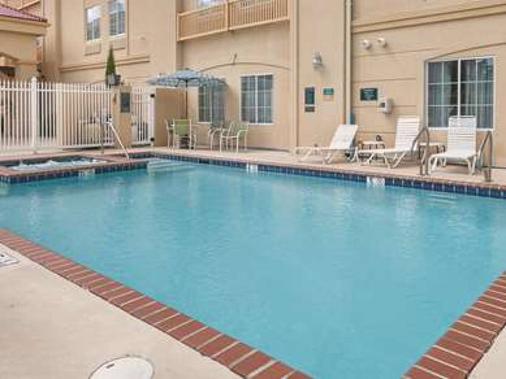 La Quinta Inn & Suites Slidell - North Shore Area 8