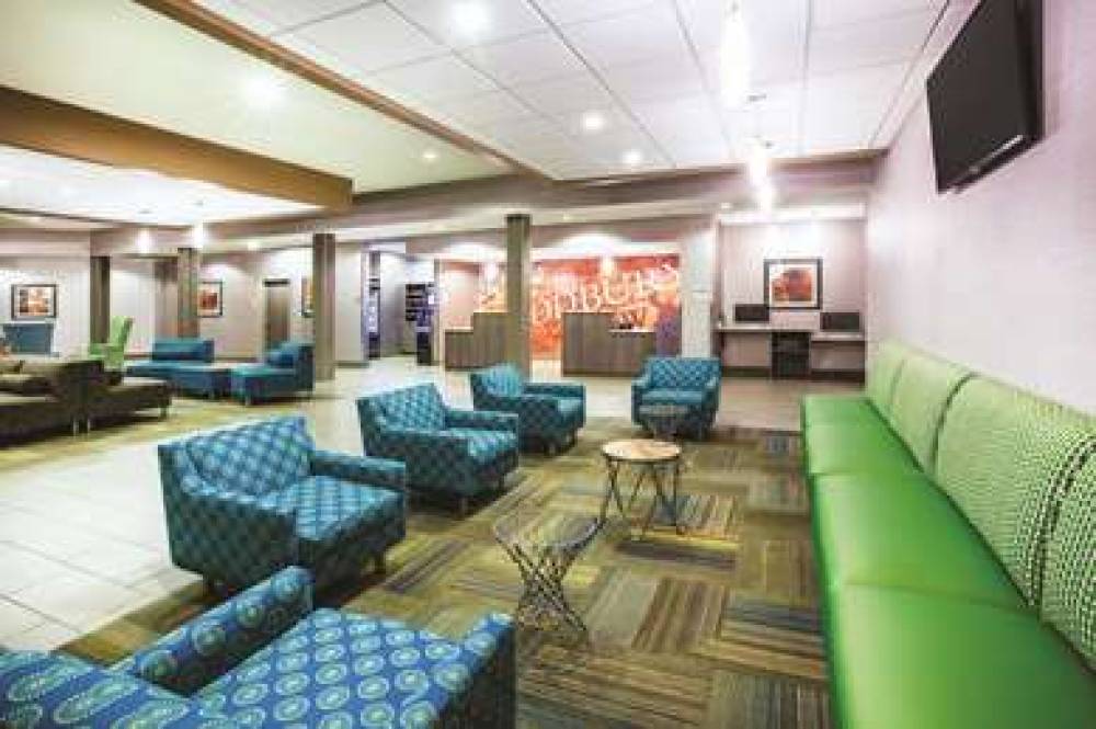 La Quinta Inn & Suites St Paul-Woodbury 6