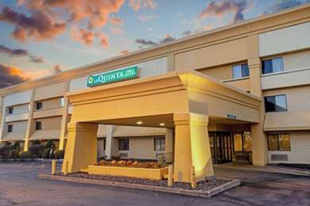 La Quinta Inn & Suites Stevens Point 3