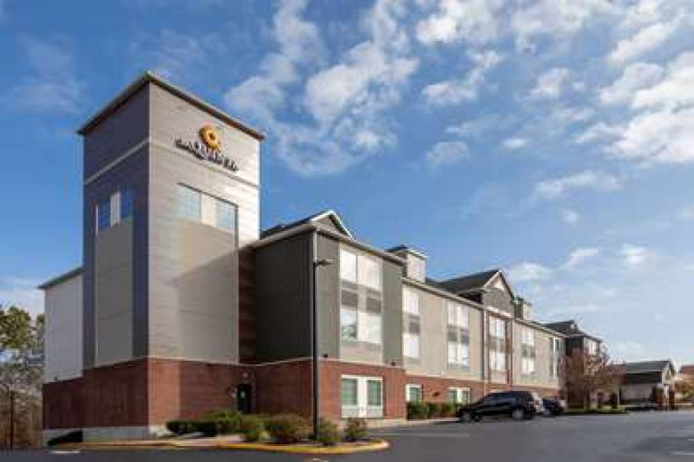 La Quinta Inn & Suites Stonington-Mystic Area 3