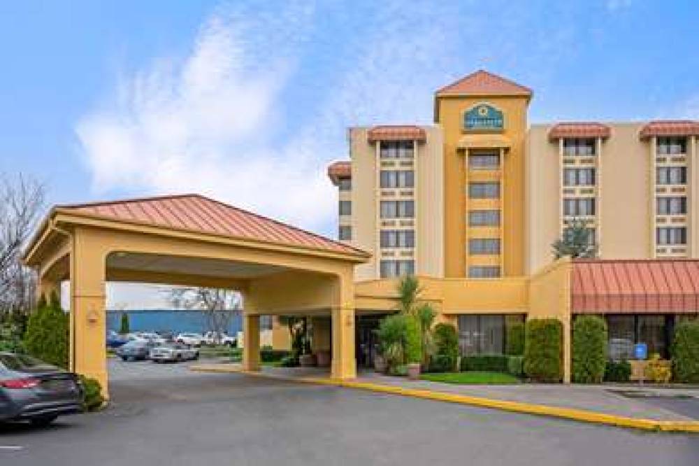 La Quinta Inn & Suites Tacoma - Seattle 1