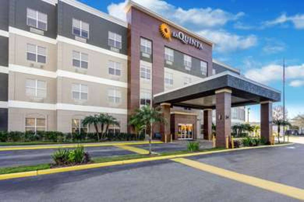 La Quinta Inn & Suites Tampa Central 1