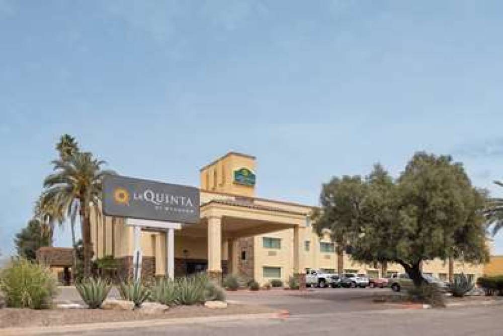 La Quinta Inn & Suites Tucson Reid Park