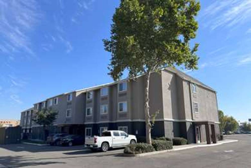 La Quinta Inn & Suites Tulare 5