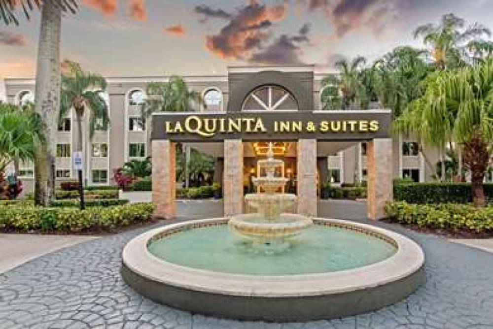 La Quinta Inn & Suites University Drive South 6