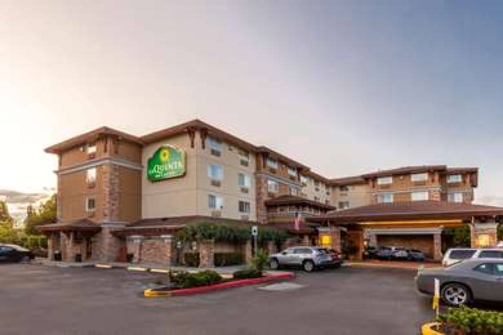 La Quinta Inn & Suites Vancouver 2