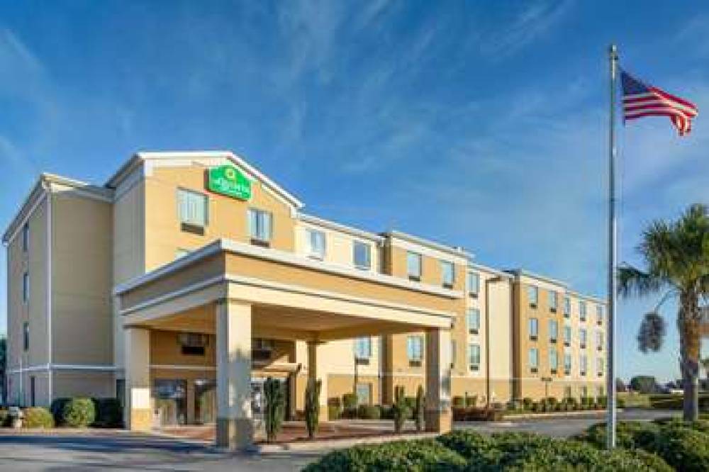 La Quinta Inn & Suites Warner Robins - Robins AFB 3