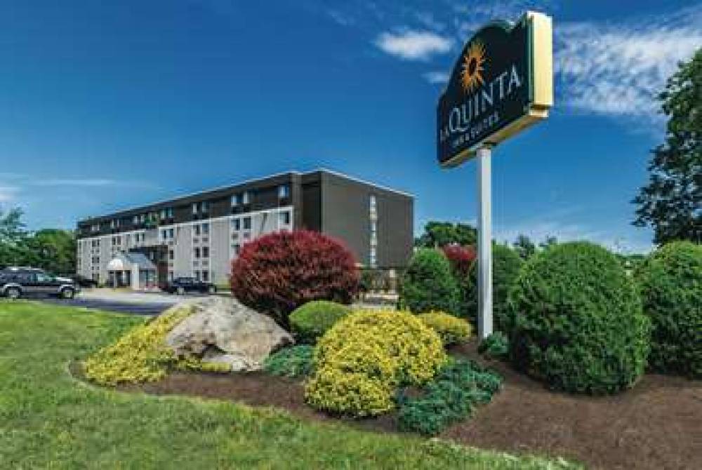 La Quinta Inn & Suites Warwick Providence Airport 2