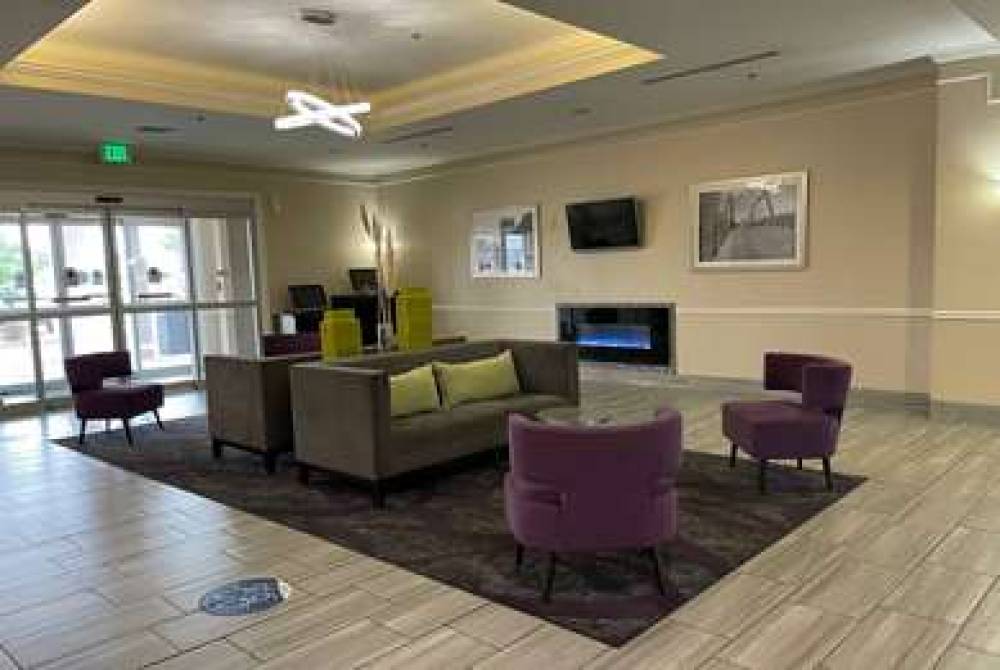 La Quinta Inn & Suites Waxahachie 4