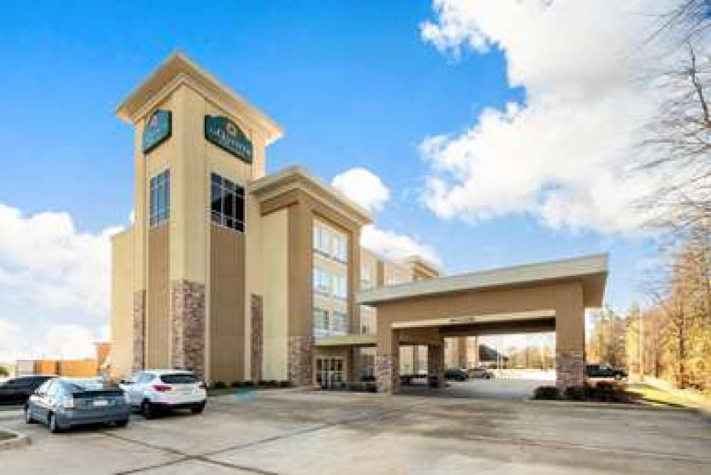 La Quinta Inn & Suites West Monroe 1