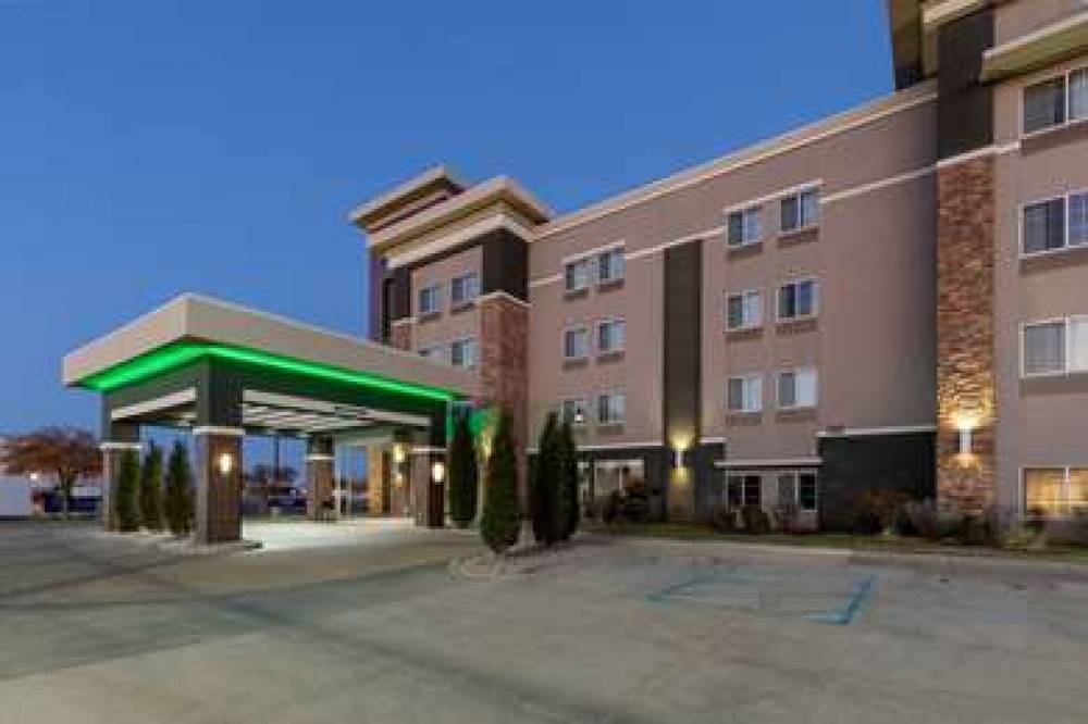 La Quinta Inn & Suites Wichita Falls - MSU Area 5