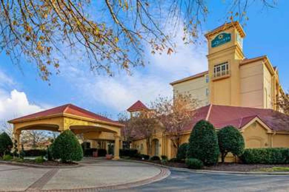 La Quinta Inn & Suites Winston-Salem 4