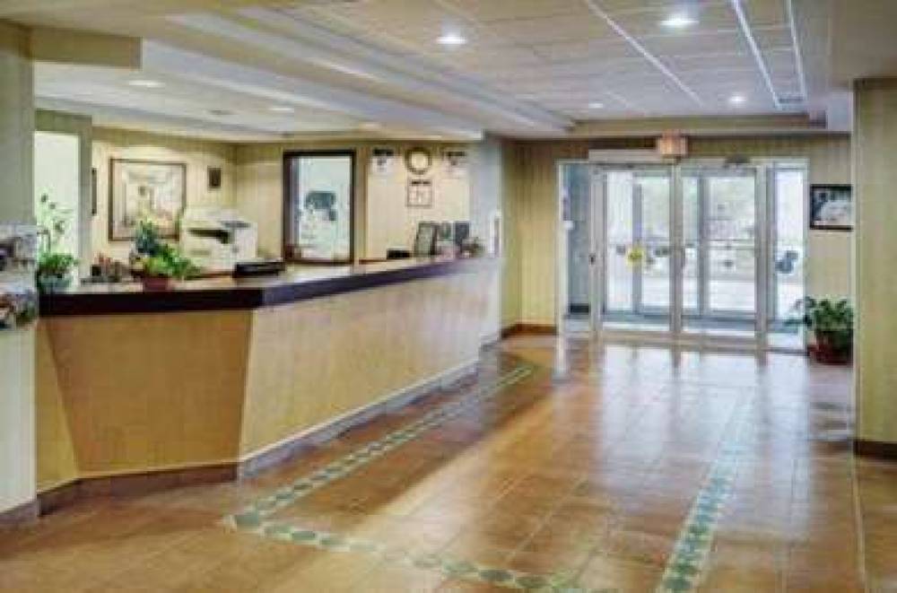 LAKEVIEW INN AND SUITES WHITEC 9