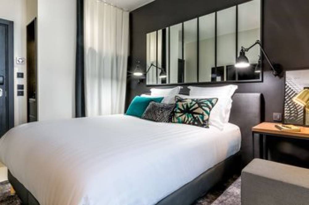 LAZ HOTEL SPA URBAIN PARIS 6