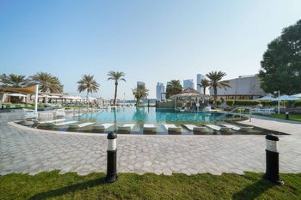 Le Meridien Abu Dhabi 1