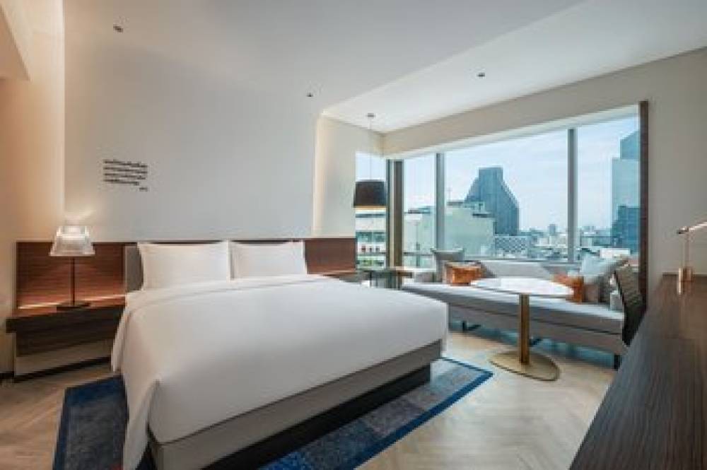 Le Meridien Bangkok 4