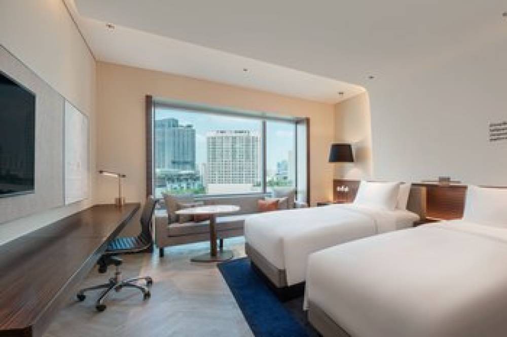 Le Meridien Bangkok 3