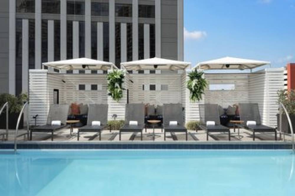 Le Meridien New Orleans 1