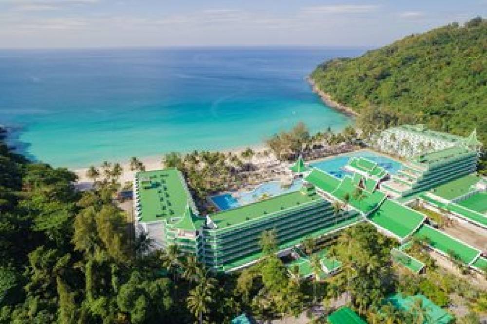 Le Meridien Phuket Beach Resort