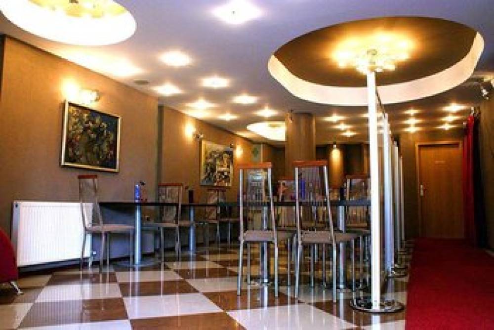 LEONARDO HOTEL 7